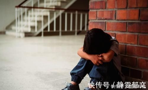 父母|十年后能在社会上站住脚的孩子,父母多有这些特征,和学历无关