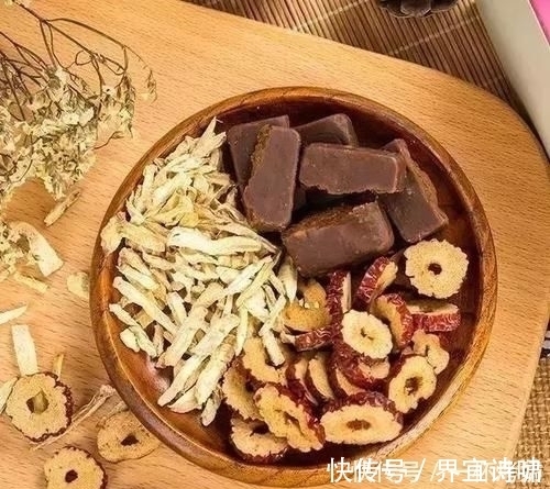 红枣|红枣和它一起泡, 每天一杯, 7天身体内湿气消, 脸色更红润!