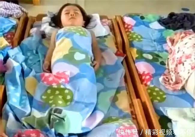 贝贝|女儿在家从不午睡,老师却说在幼儿园很乖,妈妈查看监控后心酸!