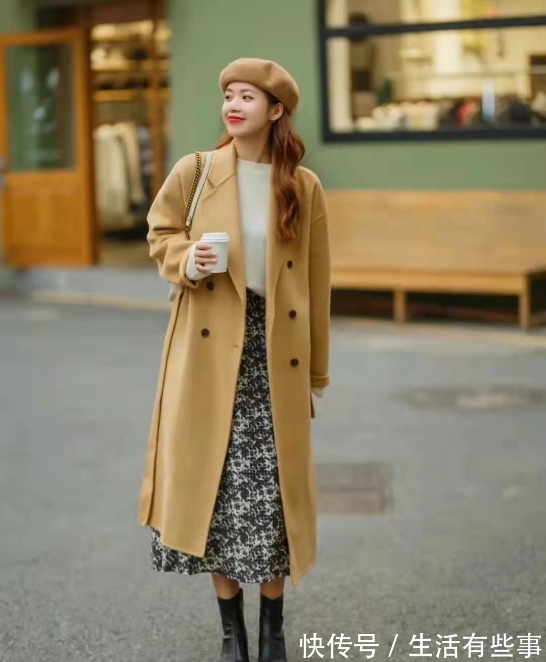 减龄 冬日温柔风搭配太减龄,清新柔美又养眼,成熟女人必备的时尚穿搭