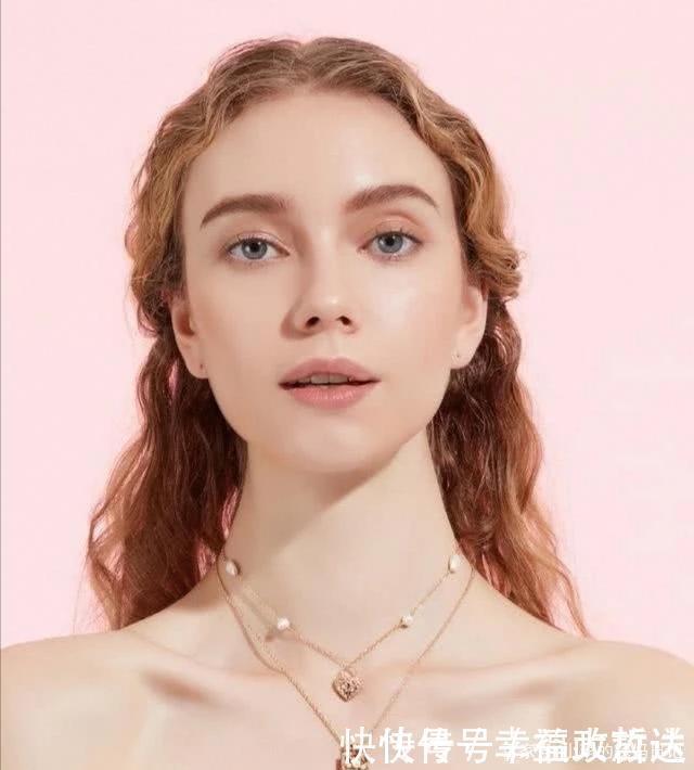 黄金首饰|真正见过世面的女人,很少戴黄金,更爱这3种首饰,尽显高级贵气