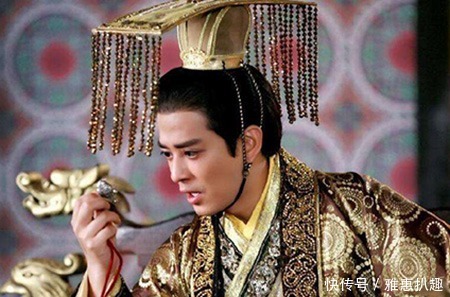 叛军|傀儡皇帝怒杀权臣,3个月后被叛军绞死,死前祈祷来世不再做帝王