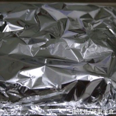 吃一次就上瘾的奥尔良烤排骨