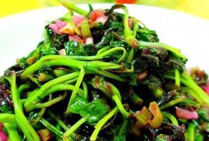 不想身體老得快，多吃的食物，穩(wěn)定血壓，美容養(yǎng)顏，氣色更紅潤