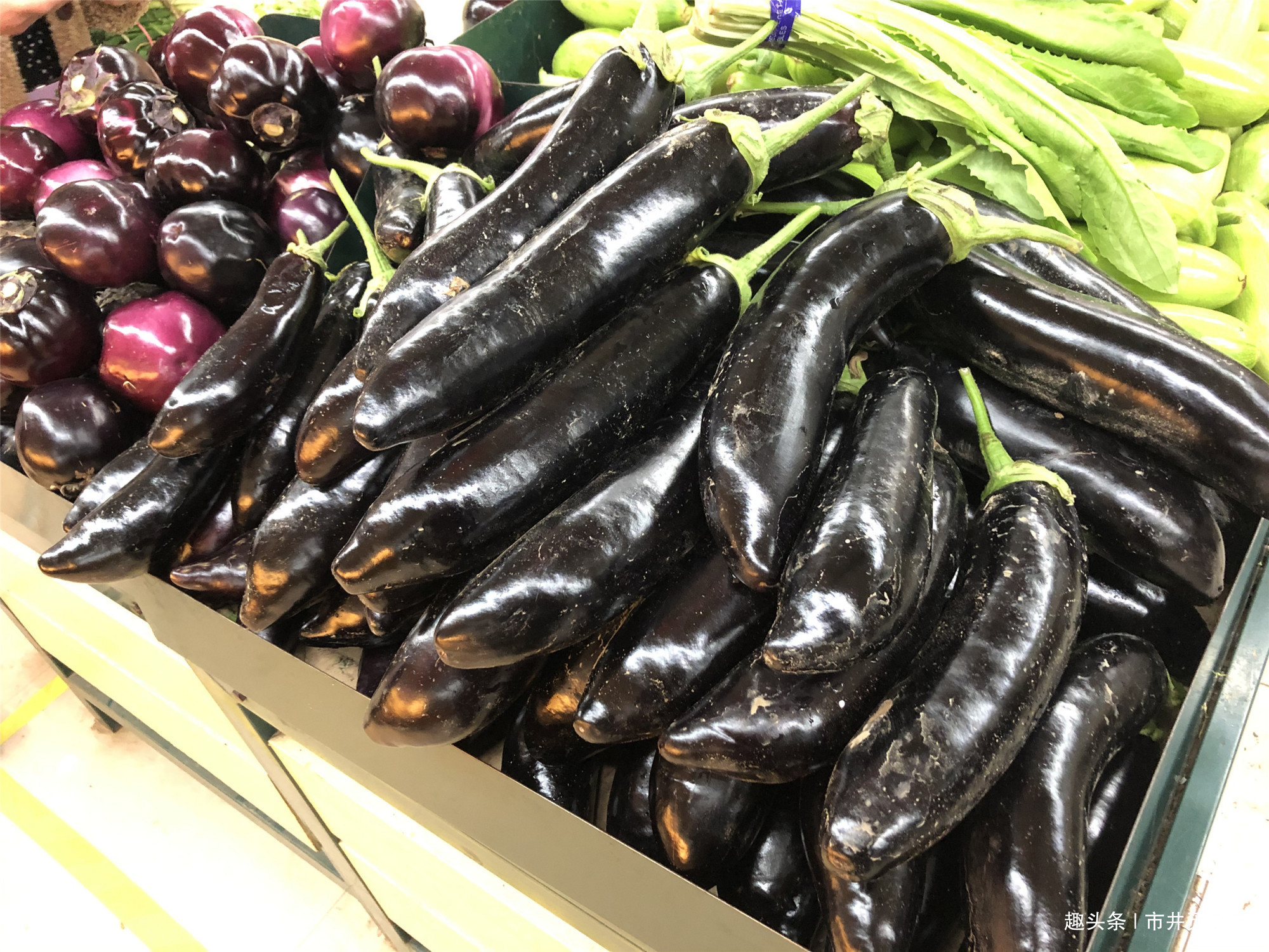 茄子|买茄子时，记住2个小窍门，轻松挑到嫩茄子，新鲜水嫩没有籽