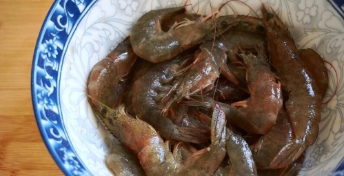 从不|大白菜我家从不炒着吃,配上半斤虾,鲜香味美,上桌就吃光