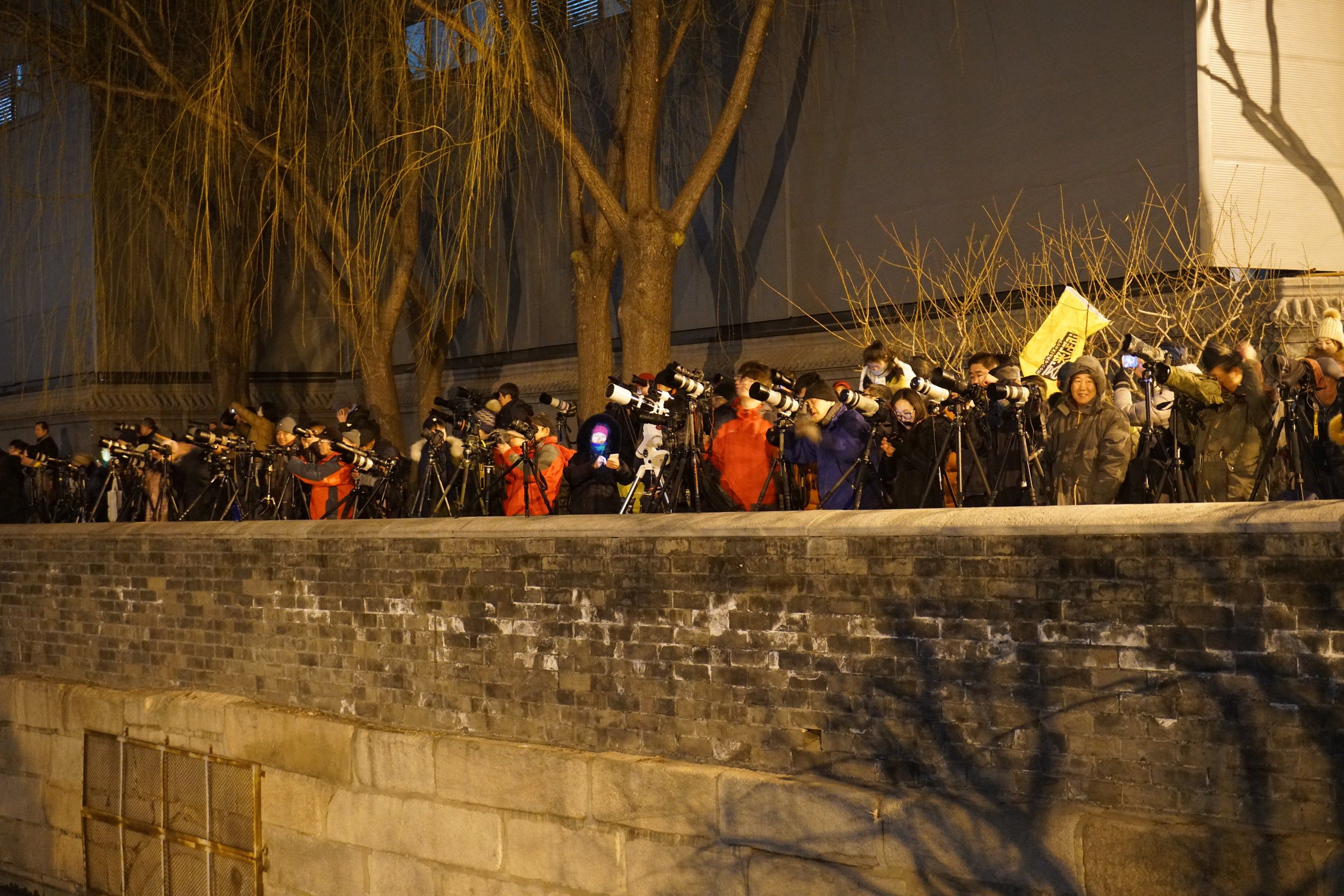 “超级红月亮”：如何拍出震撼大片？ 星空有约  拍摄