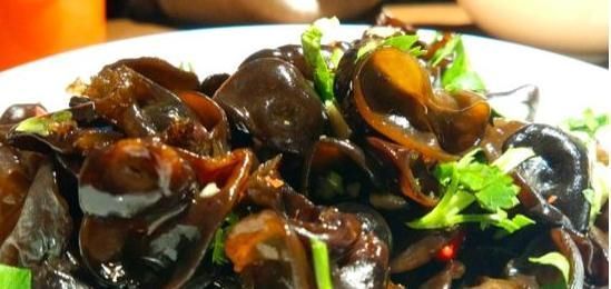 黑木耳|老中医建议:木耳不能和此物一起吃,知道的人不多,你们吃了吗?