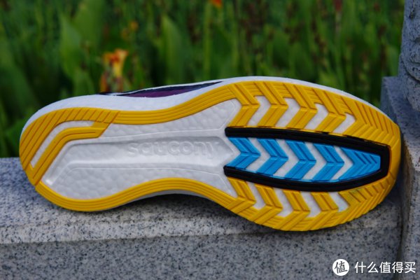 真·畅|跑鞋评测 篇四:真·畅跑云端:Saucony索康尼 Endorphin Pro啡鹏2上脚体验