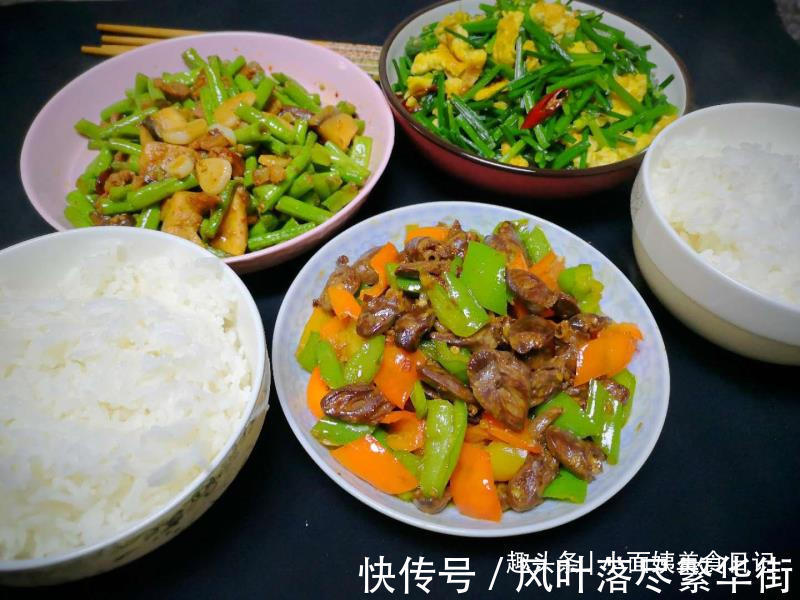 夏季|母子二人午餐,火爆朋友圈,网友节约从不缺席,精致也不会迟到