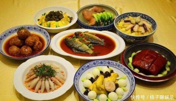 “八大碗”又称“老八碗”,食后唇齿留香,回味无穷,赞不绝口