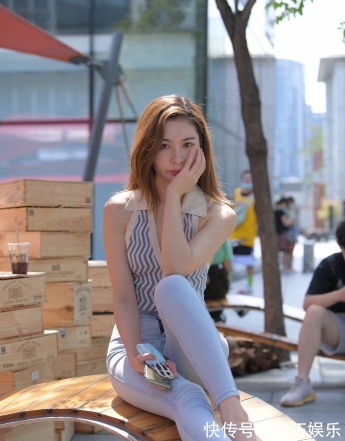 简约 普通人能驾驭的时尚,简约而不普通,轻松展现时尚气质