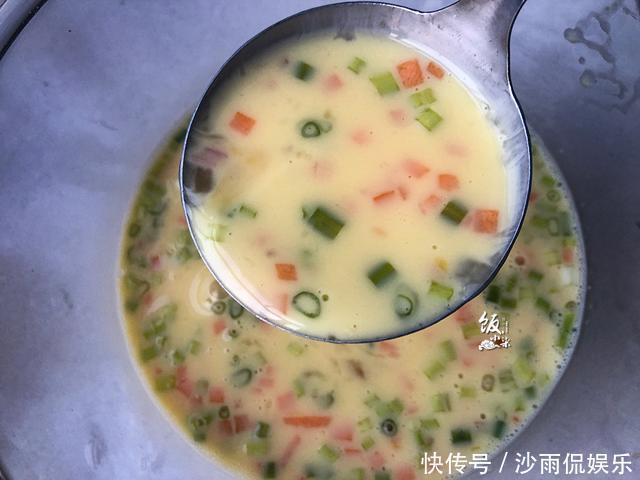 早餐鸡蛋这样做，10分钟就搞定，简单好吃，口感香嫩，营养全面