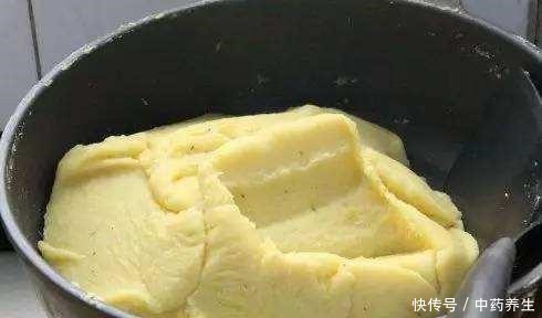 想吃绿豆糕不用买,亲手制作,2分钟学会,香甜细腻,0添加剂