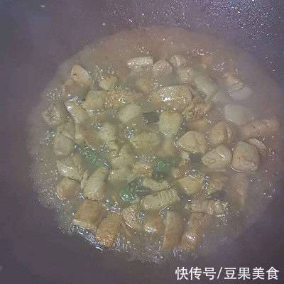 洋葱炒鸡胸肉|减脂餐：洋葱炒鸡胸肉这么好吃，大饭店的经常这么做，