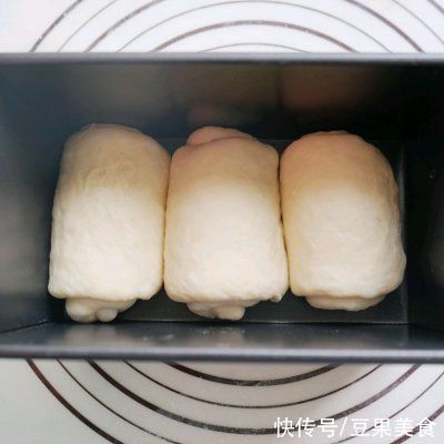 发酵|只要掌握好比例，比棉花还软的吐司就能一次成功