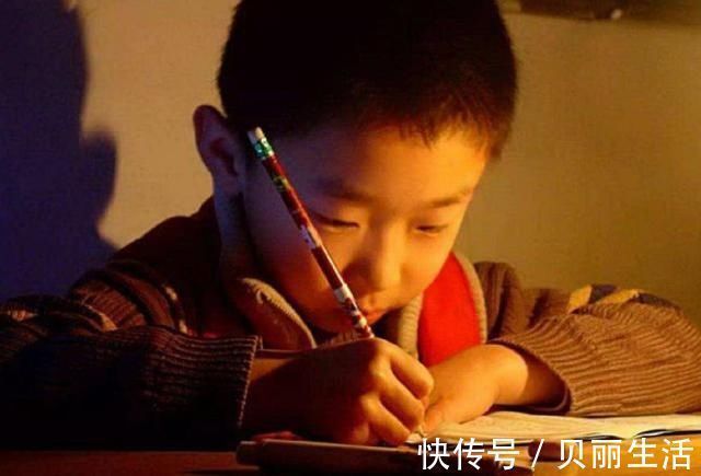 女儿|“我女儿都没睡,你睡什么?”宝爸深夜质问老师,家长们纷纷附和