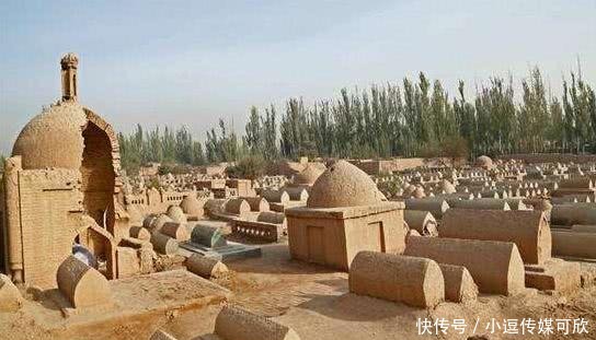 自刎|皇帝给女儿夹了半条鱼,公主:看不起我!拔刀自刎让上万人陪葬