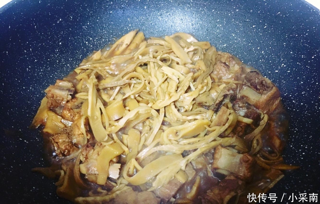 这道菜我家每周做一次, 好吃又刮油, 容易发胖的人要多吃