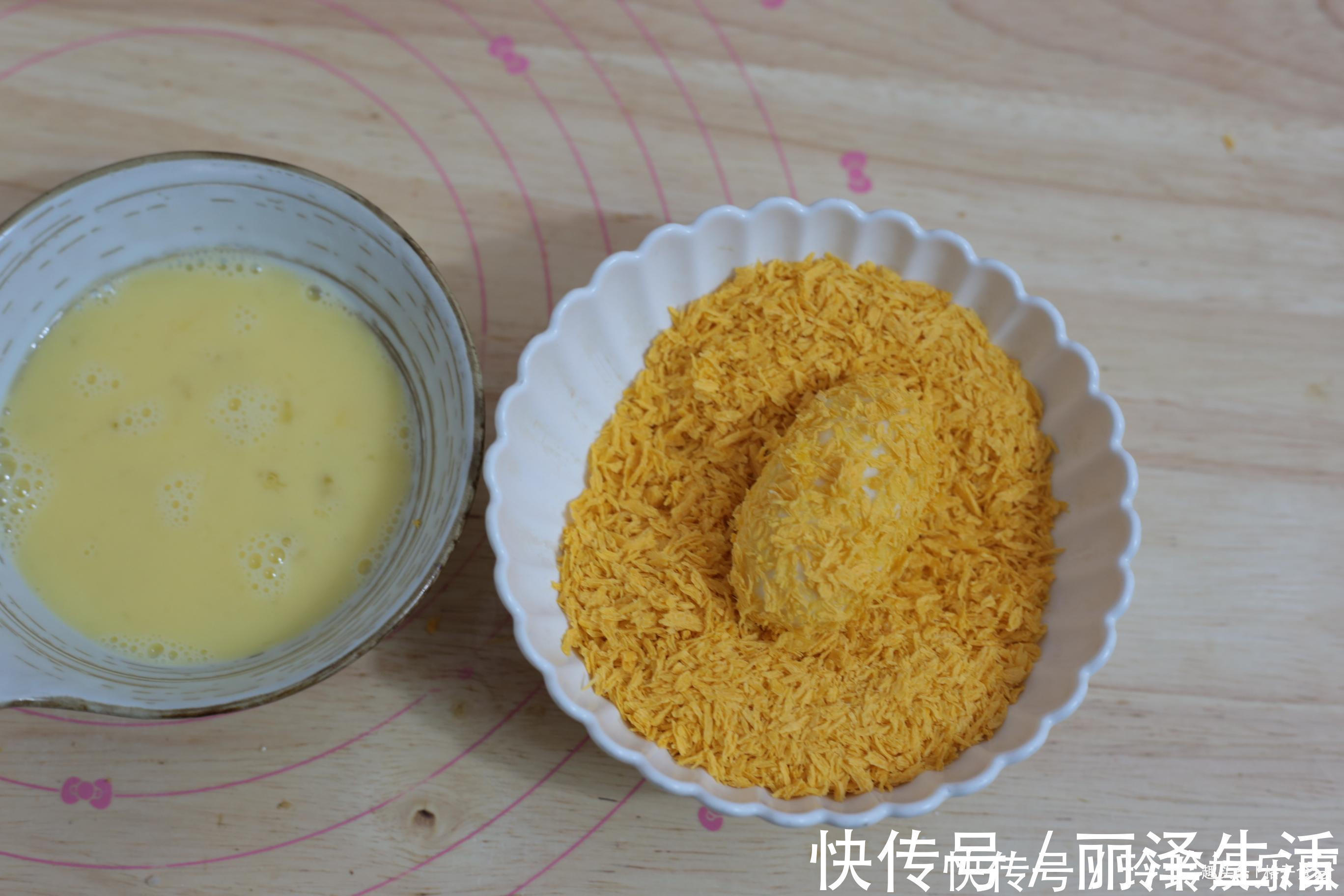 过年小吃最爱此道黄金卷,金黄酥脆还会拉丝,老少都爱吃,特香