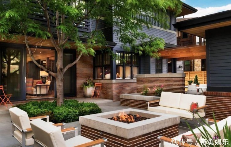 防风|老婆无意间发现一户人家阳台，太高级了，先拍照等有了房照着装