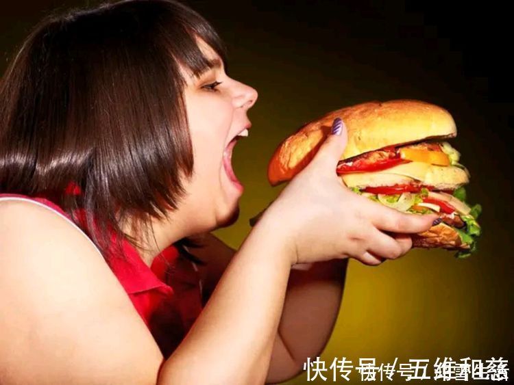 冬瓜荷叶茶|想减肥的人,4个迹象的出现,说明你正在减脂,已在变瘦的路上了