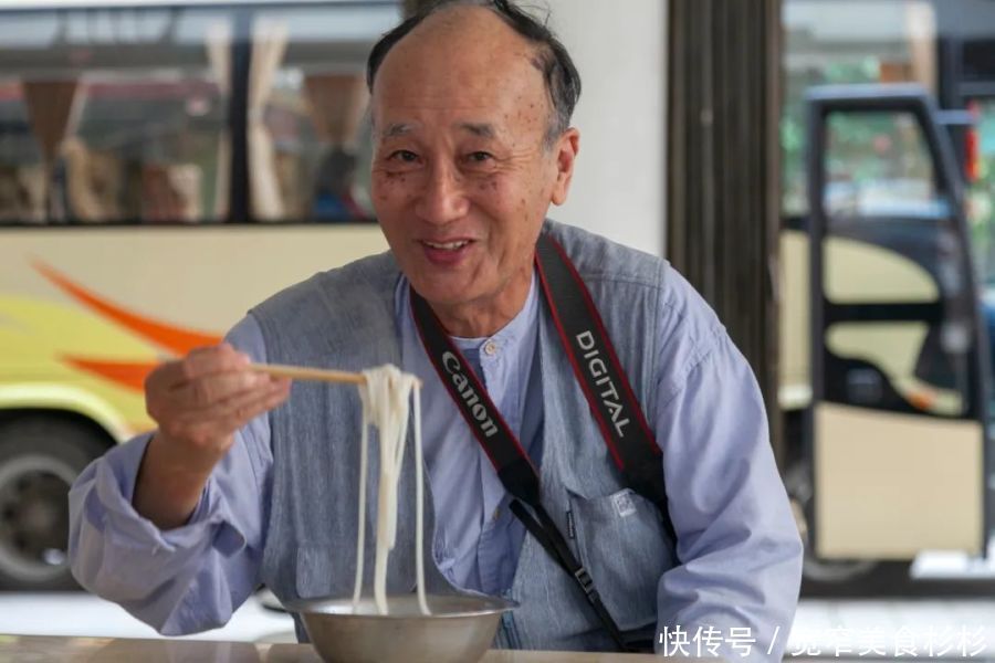 心中|这个日本人来中国吃了3000碗面,评出了他心中最好的15碗