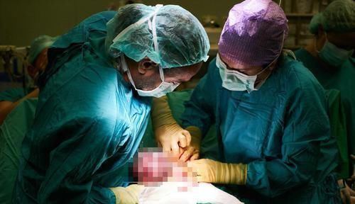 小资|同产房不同命一个15分钟，一个2小时后顺转剖，医生道出了原因