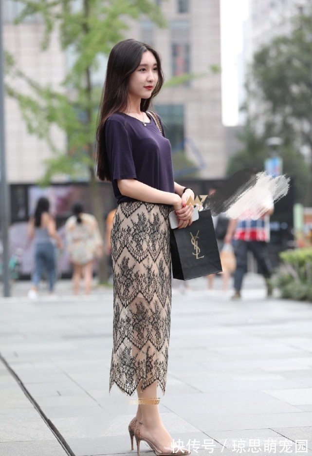 蕾丝裙 会穿衣服的女孩才是最迷人的,这种蕾丝裙,穿起来真是“美如画”