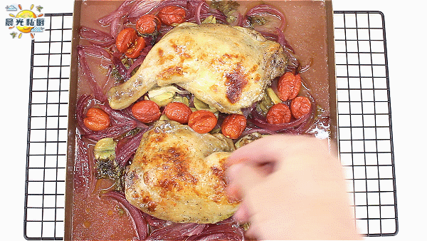  料理|柠檬蒜香烤鸡腿，外焦里嫩的懒人料理，用简单食材创造出如此美味