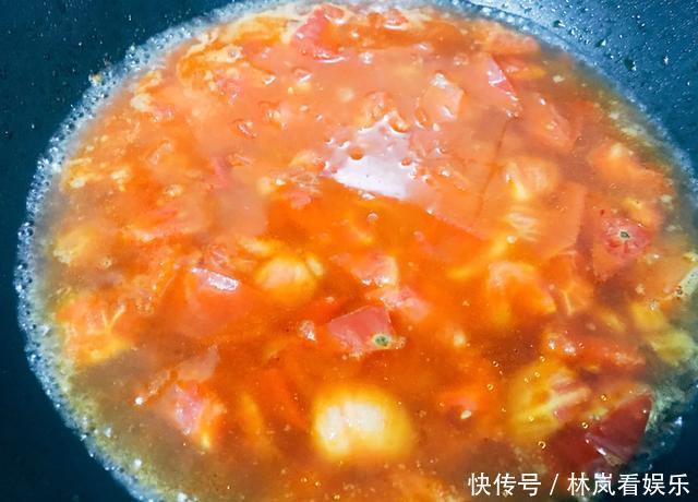 有个|为什么饭店的疙瘩汤,大小均匀又好喝,原来有个小妙招,简单学会