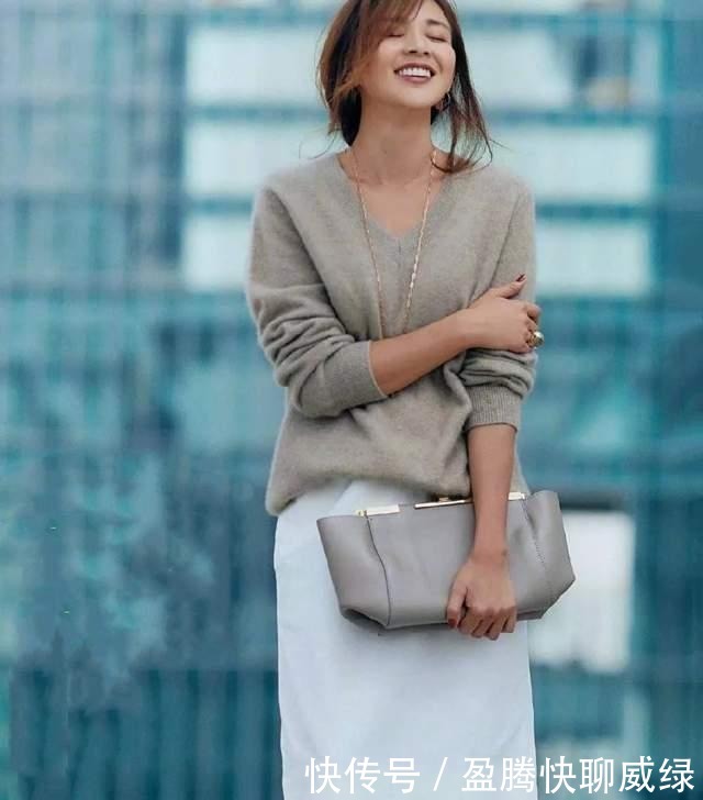 上身效果|秋天穿毛衣,学学日本杂志这样来搭,温柔大方又高级,太气质了