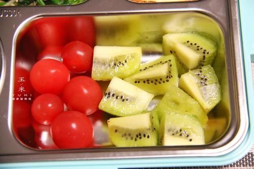 班主任|晒晒高一儿子的营养早餐,班主任:难怪孩子每天精神满满