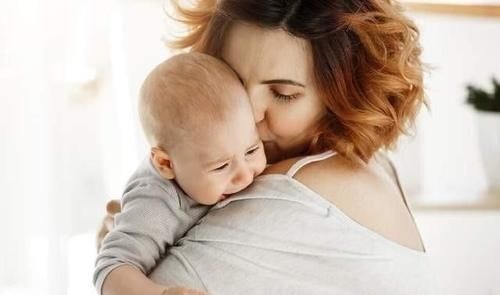 作息|宝宝作息时间乱,半夜哭?育儿专家7点之前叫醒娃