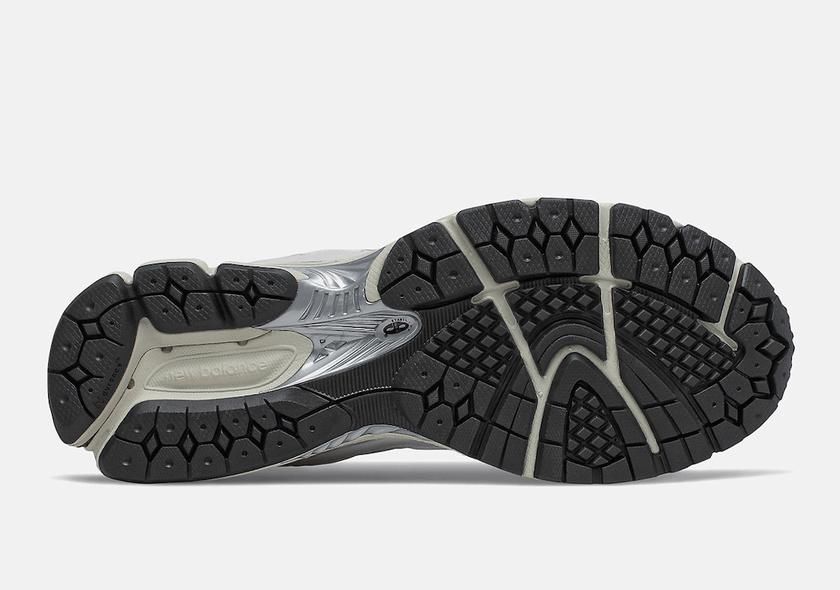 做旧老爹鞋质感，New Balance 2002R新配色现已发售