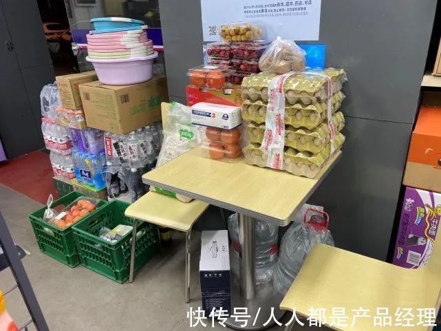 干掉|社区团购五年沉浮：老团长干掉青铜遇上王者，线下散兵“站队”等待最后的赢家