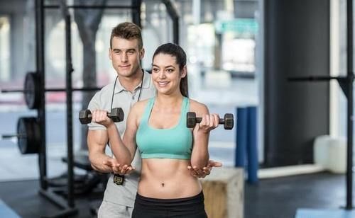 训练者|为什么有些训练者练得少,但是肌肉增长速度很快