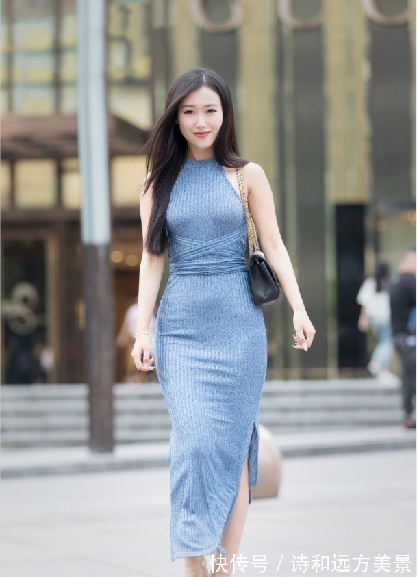 微胖 腿太长穿开衩裙就是霸气,一米八大长腿很是吸睛