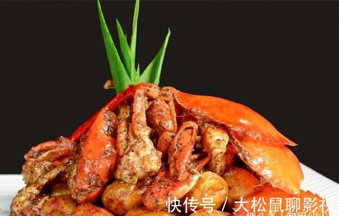 美食推荐:石锅生焗甲鱼、五彩树菇香豆腐、黑椒土豆蟹制作方法