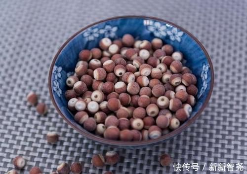 3个喝水习惯，可能肾脏并不“喜欢”，为了健康，尽量改掉吧