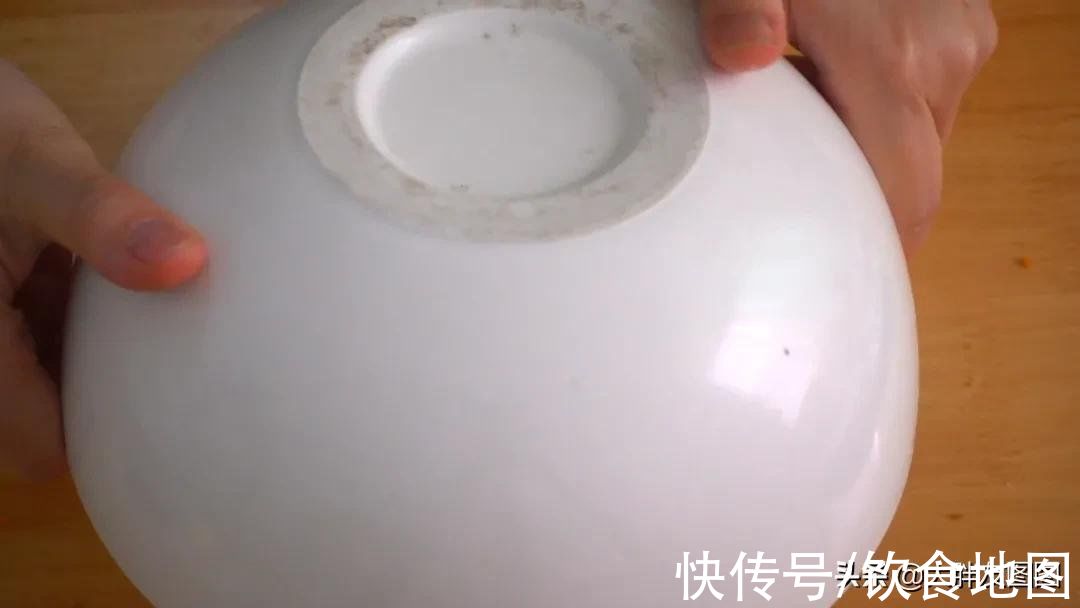 比豆腐还嫩！自制酸奶蛋糕，配方和秘诀都给你，外面买不到