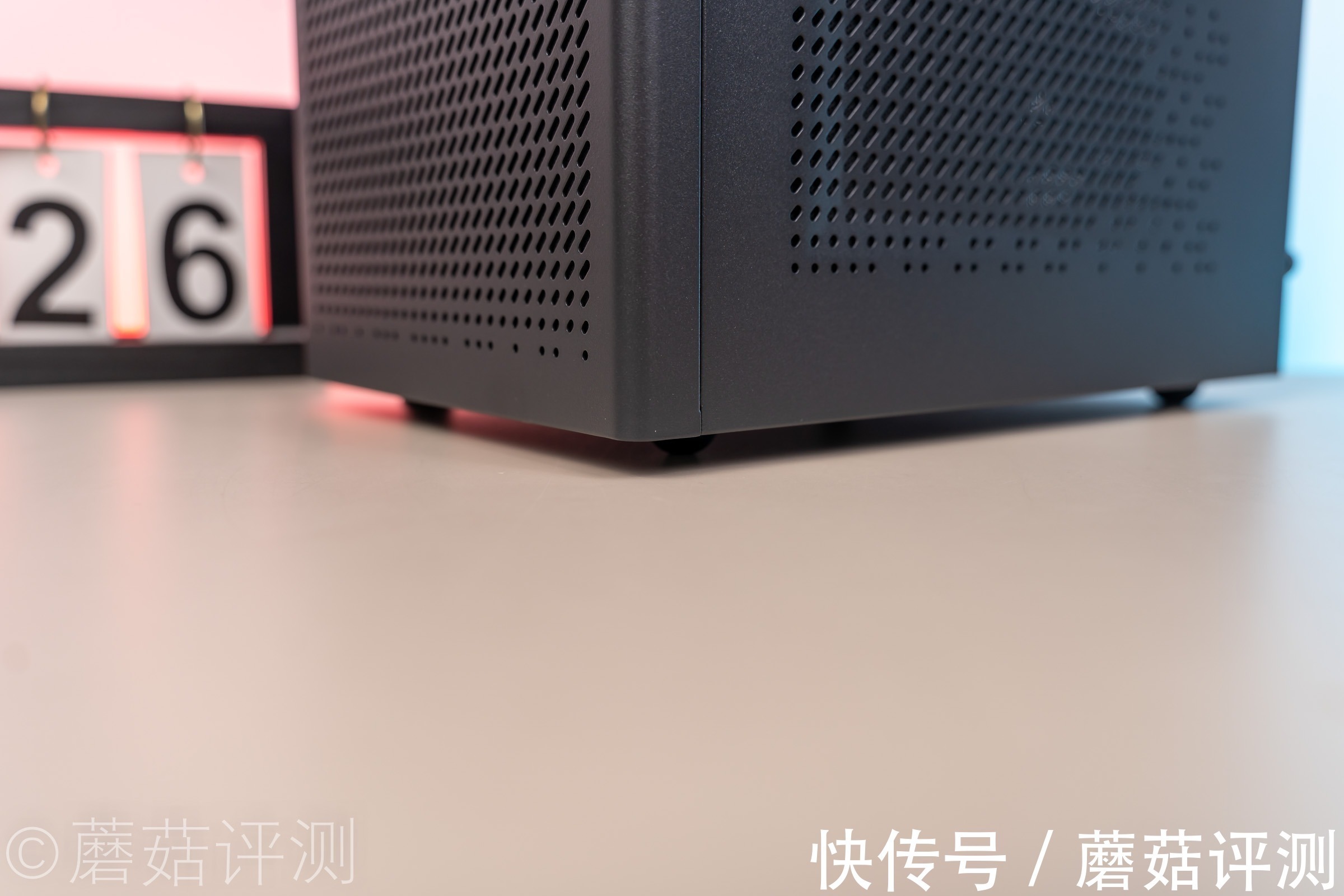 机箱|体积小巧，外形精致、影驰RTX3060金属大师Mini显卡 评测