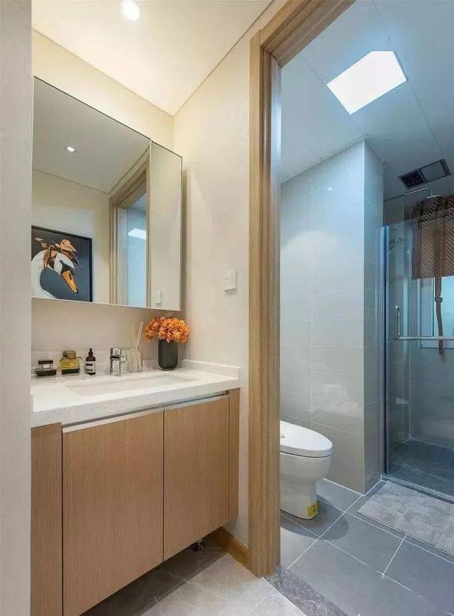 马桶|等我有钱了，卫生间绝不装洗手池！瞧我闺蜜这样“装”，真有才