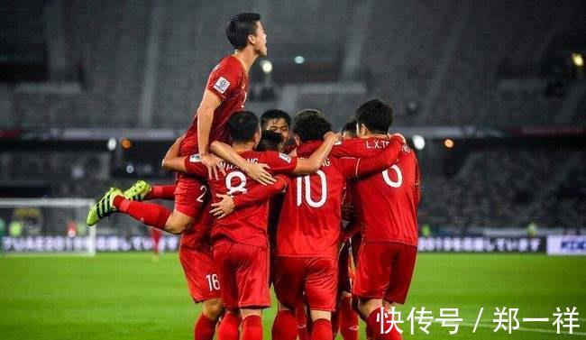 阿曼|从1-1到1-2!亚洲霸主陨落,鱼腩队全力围剿,助国足搭出线末班车