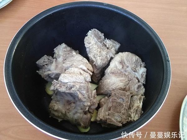 它被称为“钙王”，鸡蛋牛奶都不行，常给孩子