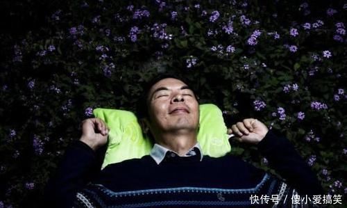 博达|张小龙开会迟到，上班睡觉，但年薪高达3个亿，整整是马化腾10倍