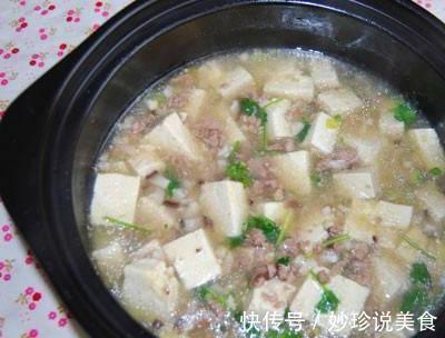 豆腐的这个新做法，比大鱼大肉还香，一吃就上瘾，比麻婆豆腐好吃