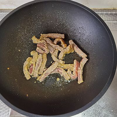 红红火火青红椒小炒牛肉