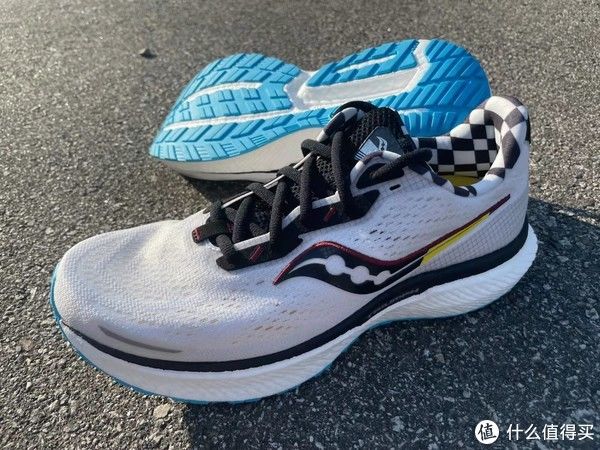 亚瑟士 买鞋只认耐克阿迪？看看这5双跑鞋，每一款都是超高性价比！