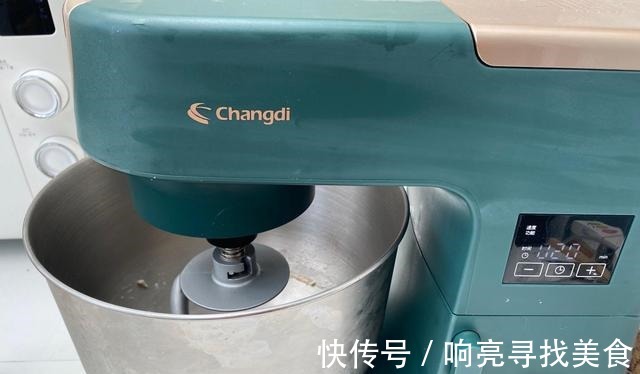 抹茶|抹茶鲜花饼,花香四溢酥到掉渣,一开口停不了,完美配方一学就会!